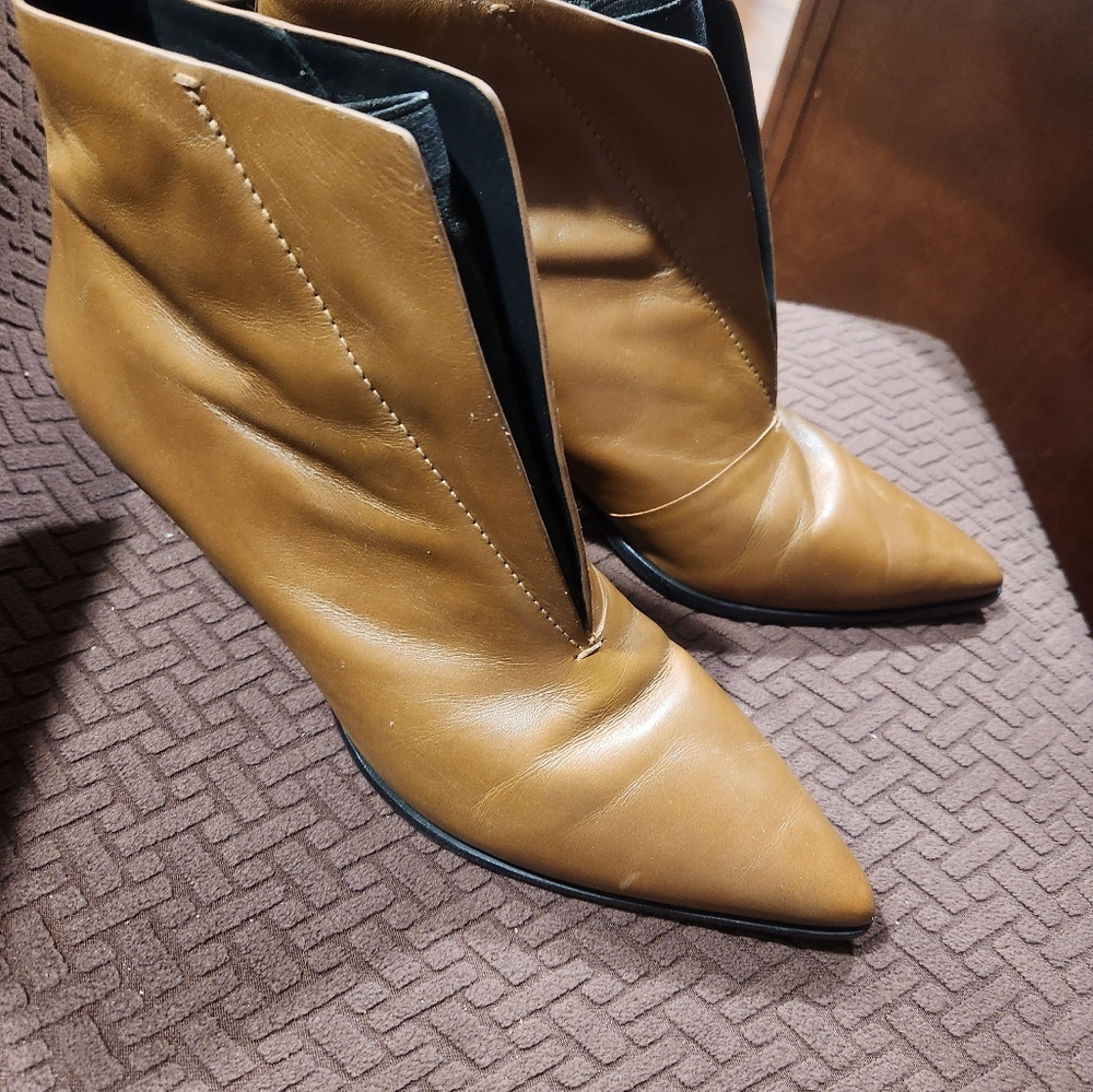 Mercedes Castillo small heel pointy toe bootie sz 40 10 - Picture 2 of 8
